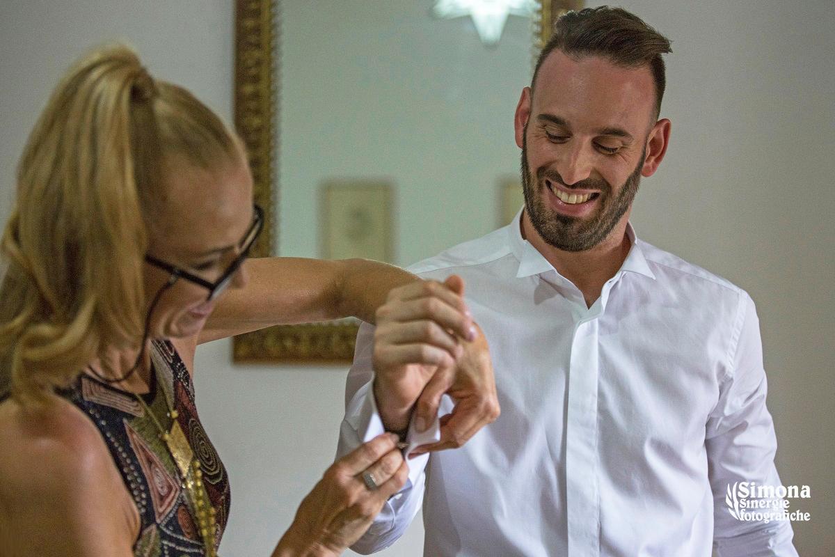 Foto preparativi matrimonio (Elisa e Carlo BO)